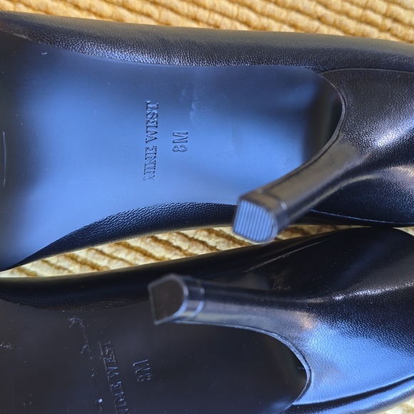 NINE WEST Black Leather Heels - Picture 9 of 10